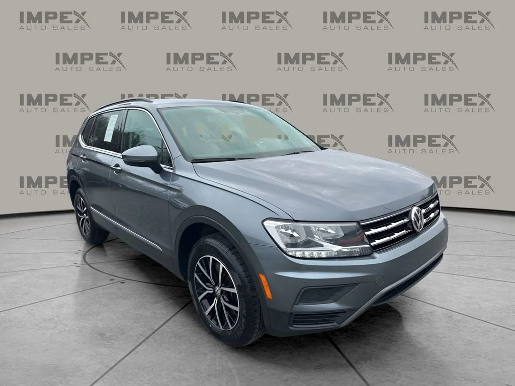Used 2021 Gray Volkswagen 2.0T SE image 7