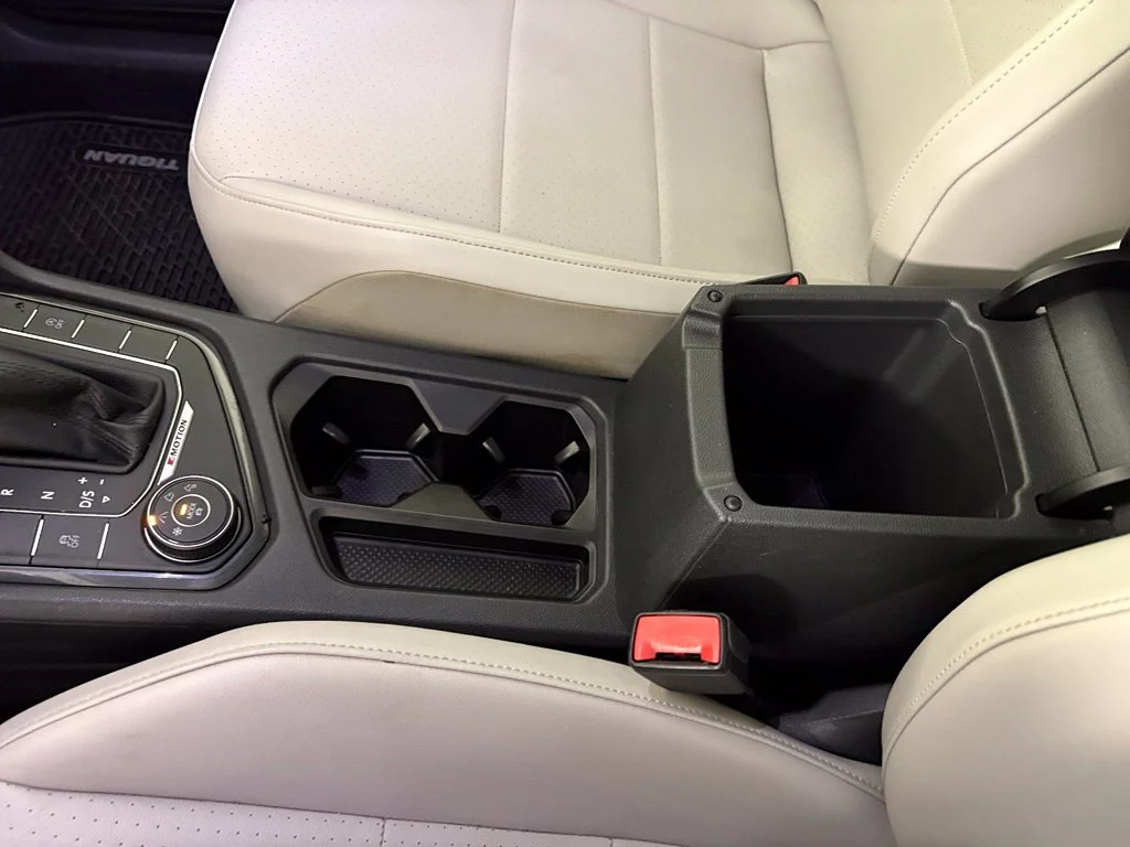 Used 2018  Volkswagen 2.0T SEL image 32