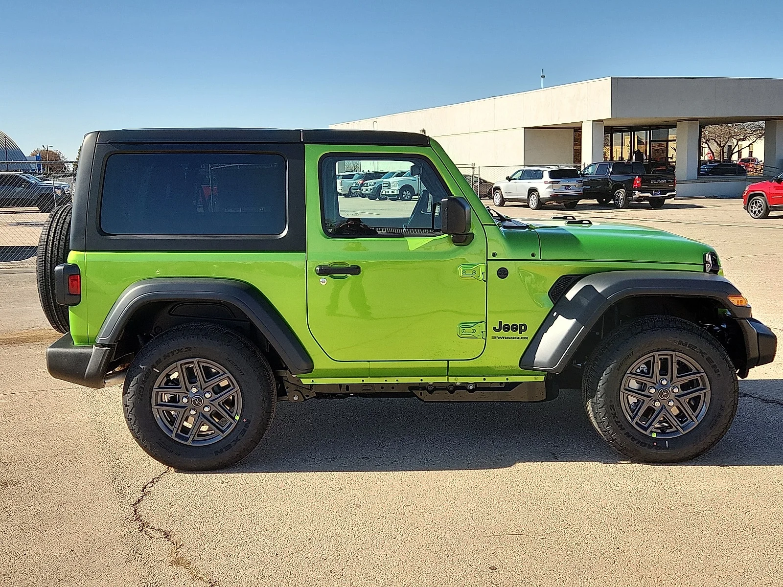 New 2026 Mojito Clear-Coat  Paint Jeep 2-DOOR SPORT image 5