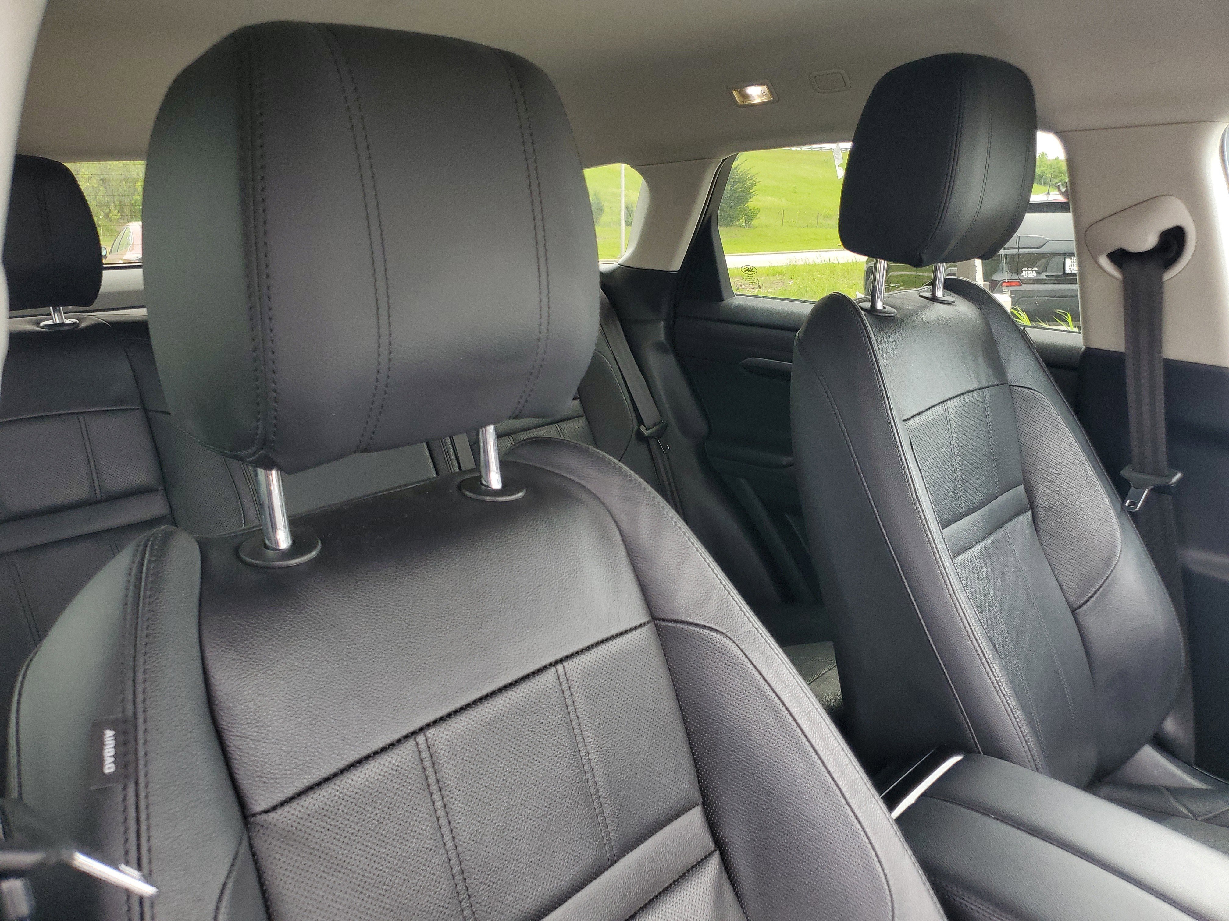 Used 2020 Black Land Rover S image 18