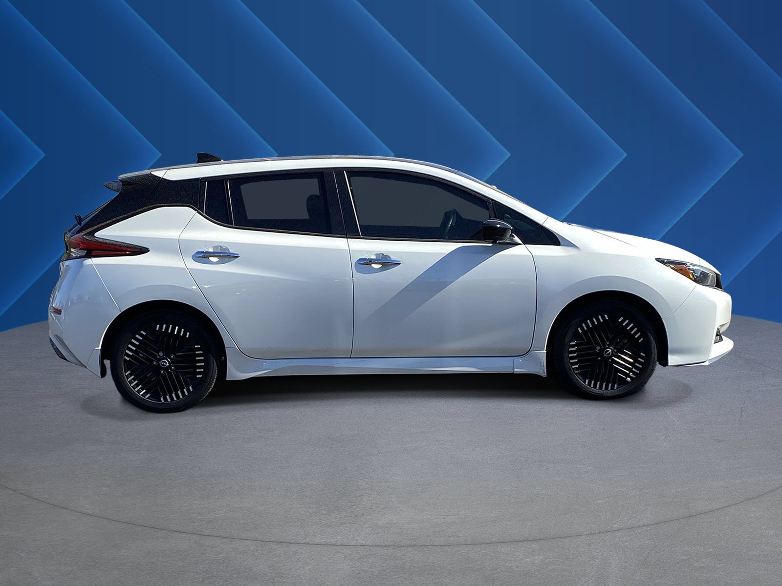 Used 2023 Nissan Leaf SV Plus with VIN 1N4CZ1CV2PC558088 for sale in Surprise, AZ
