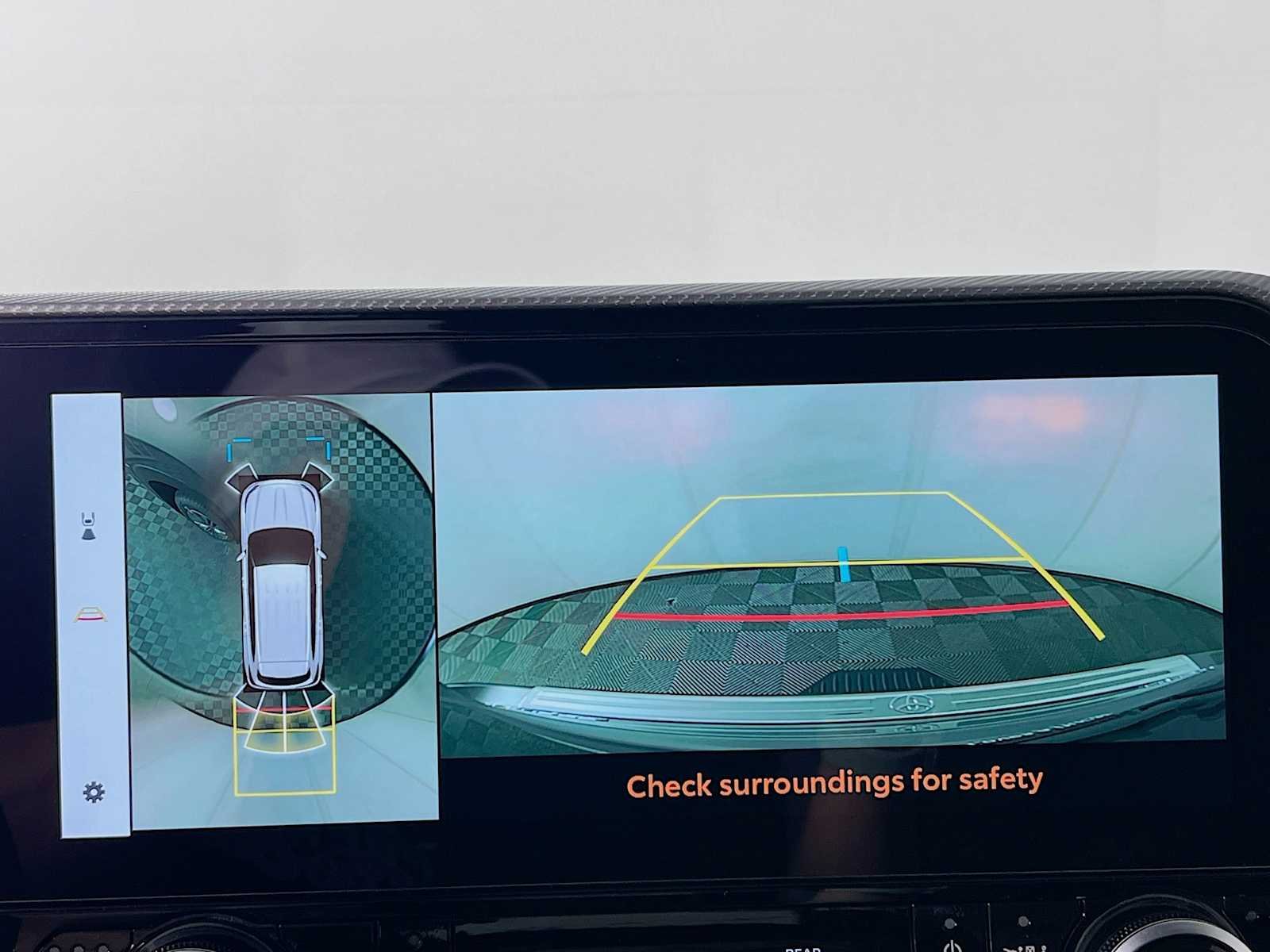 2026 Toyota Highlander — photo 10