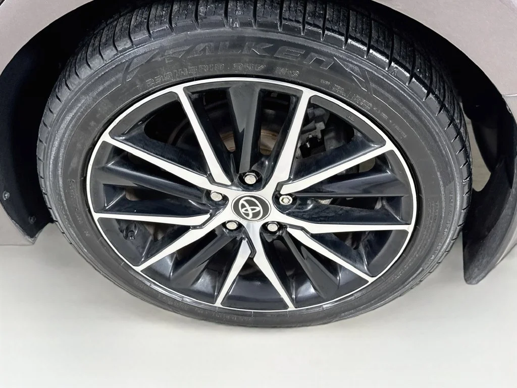 Used 2022 Predawn Gray Mica Toyota SE image 38