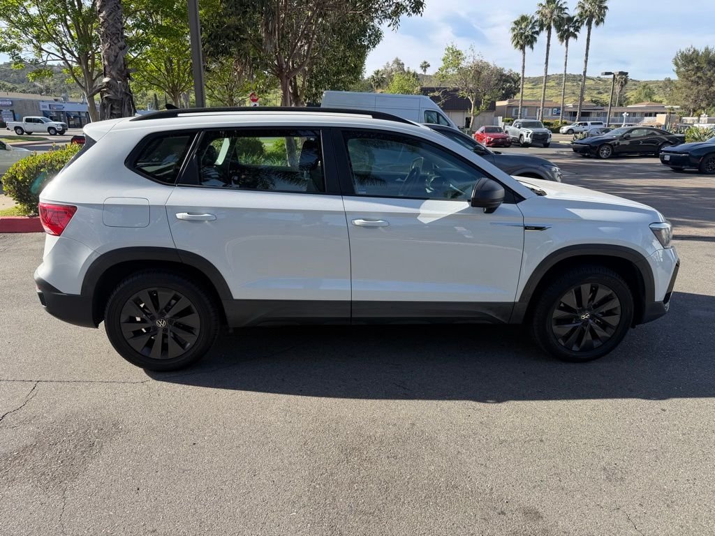 Used 2022 White Volkswagen 1.5T S image 7