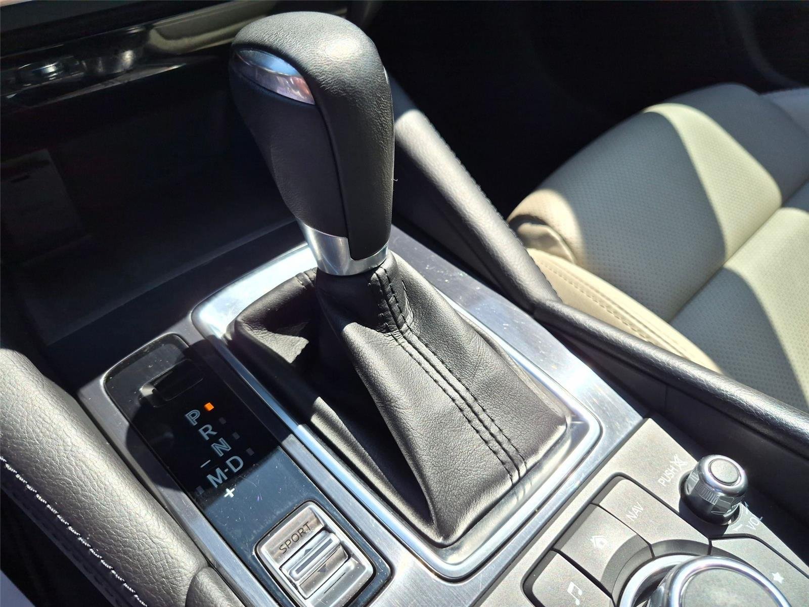Used 2016 Snowflake White Pearl Mica Mazda i Touring image 22