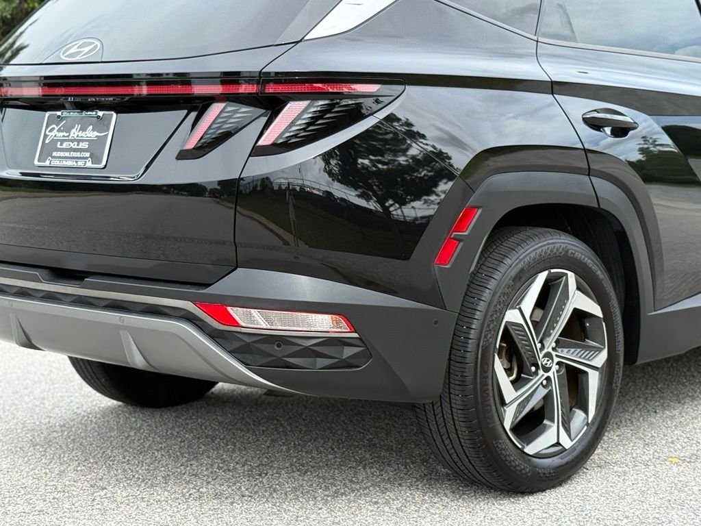 Used 2022 Black Hyundai Limited image 13