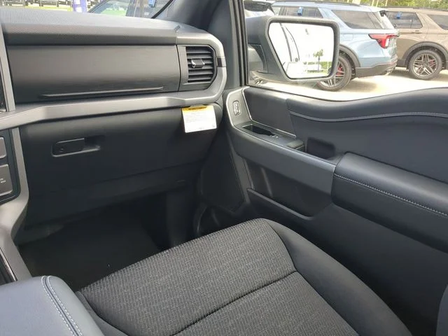 New 2026 Oxford White Ford XLT image 17