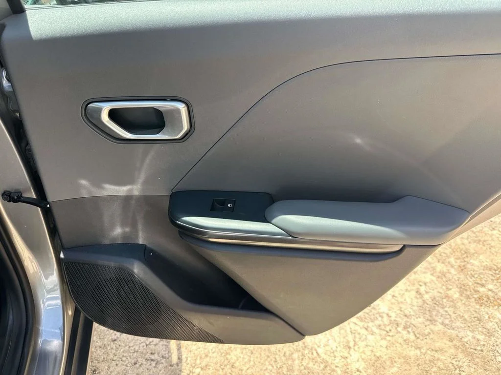 2025 Kia K4 LXS - Photo 22