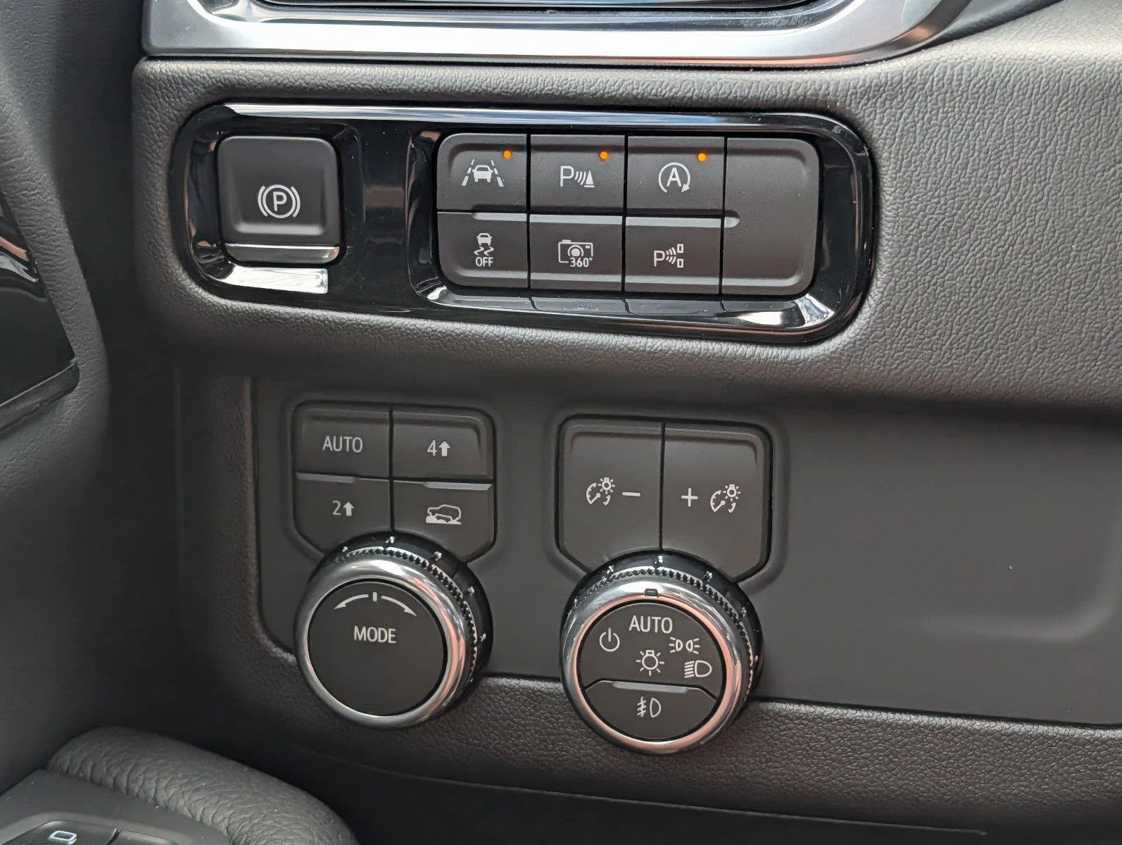 New 2026 Titanium Rush Metallic GMC Denali image 28