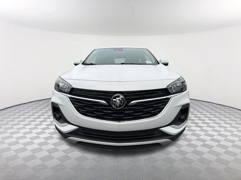 Used 2023 White Buick Preferred image 2