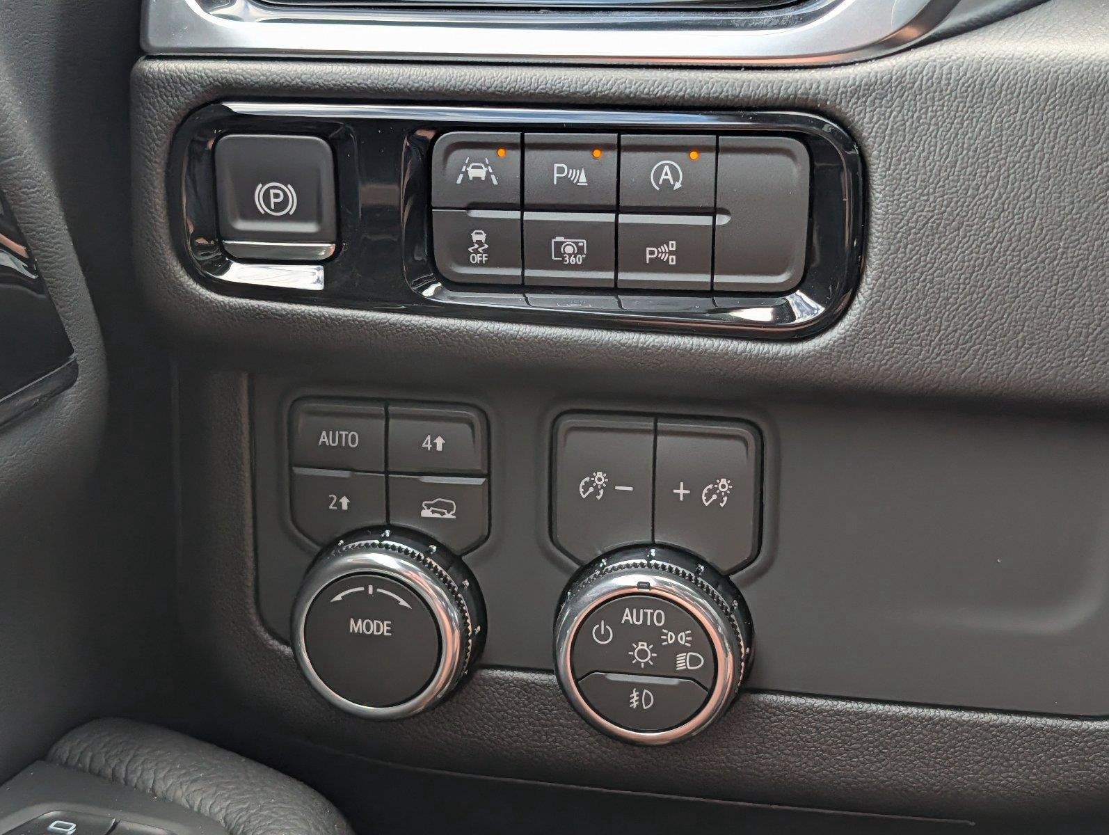 New 2026 Titanium Rush Metallic GMC Denali image 28