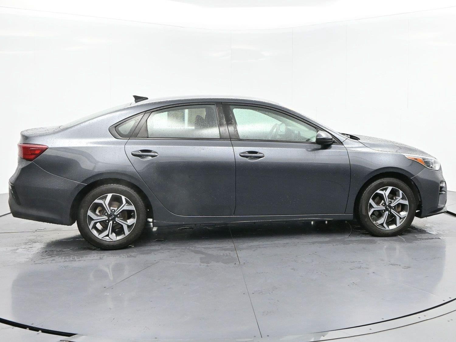 Used 2020 Gravity Gray Kia LXS image 8