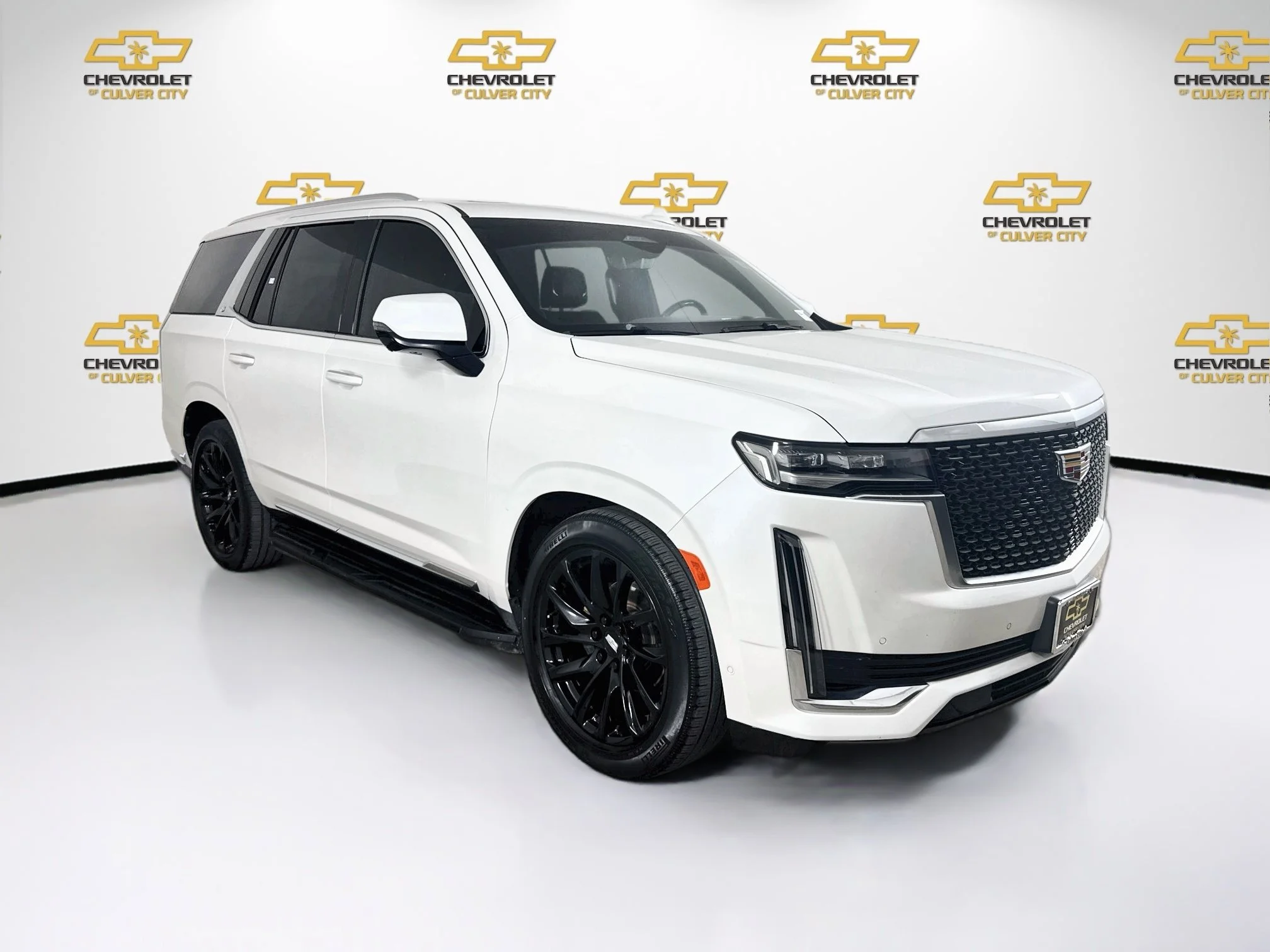 Used 2021 CRYSTAL WHITE TRICOAT Cadillac Premium Luxury image 1