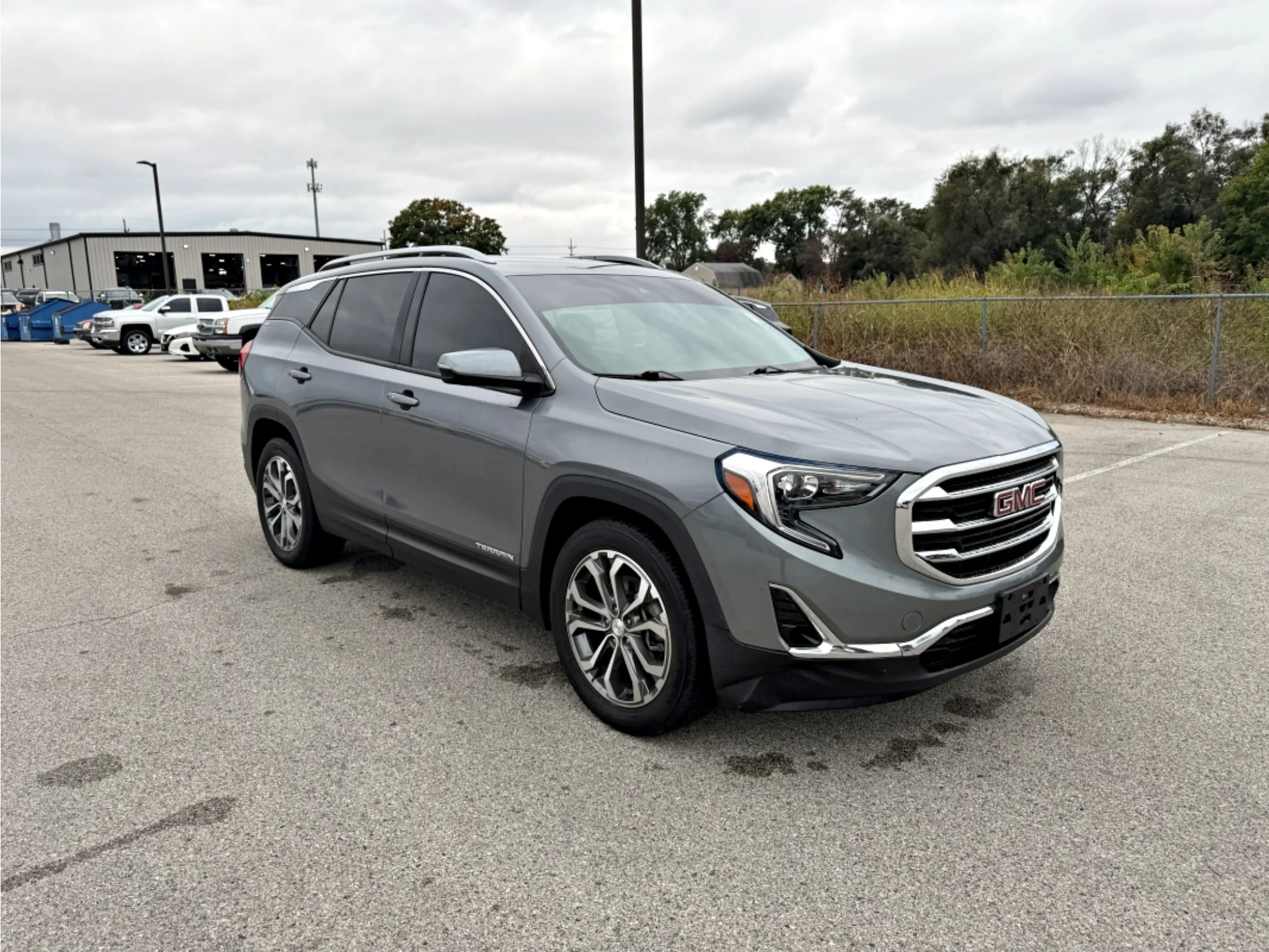 Used 2020 Satin Steel Metallic GMC SLT image 4