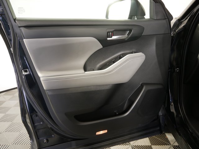 Used 2023 Midnight Black Metallic Toyota XLE image 8