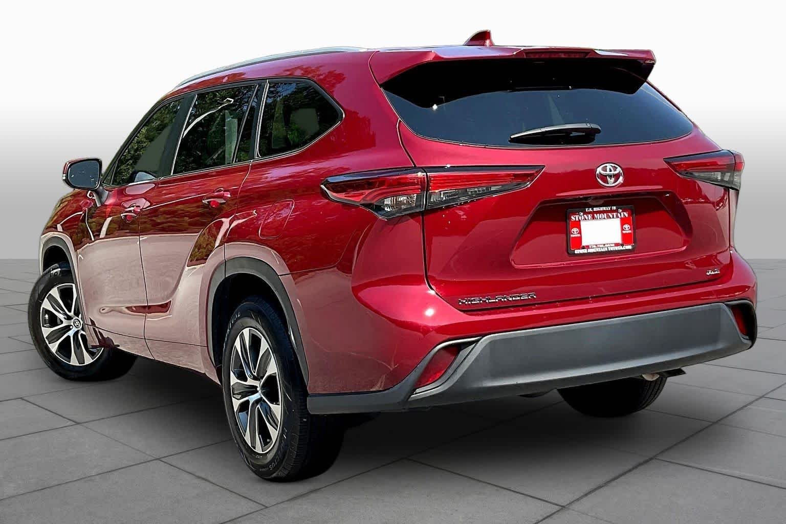 Used 2023 Ruby Flare Pearl Toyota XLE image 12