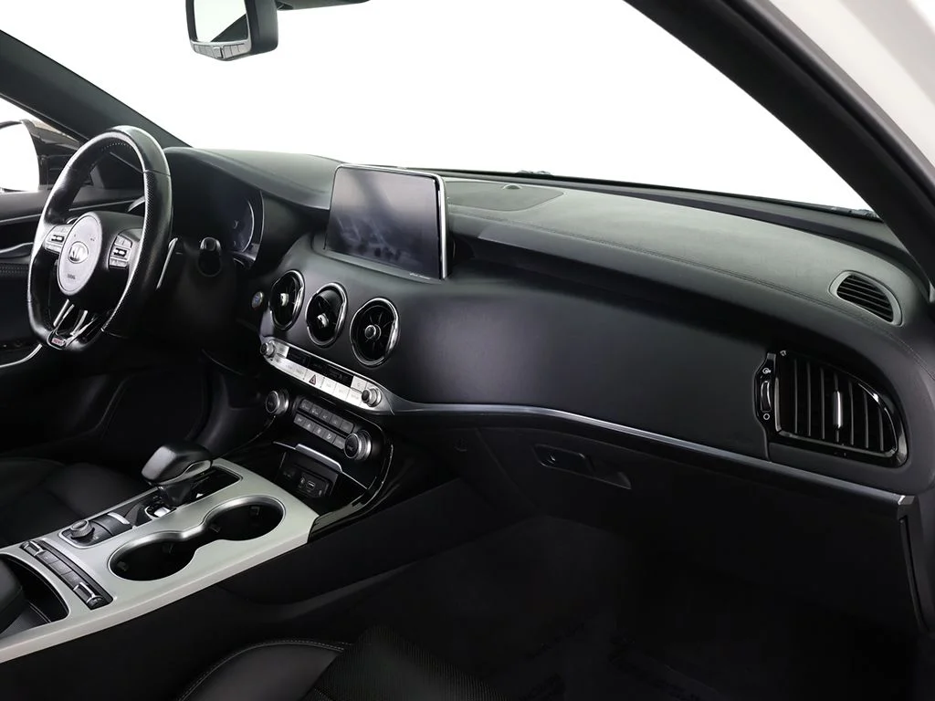 Used 2019 White Kia GT2 image 35