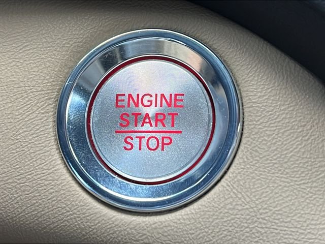 Used 2020 White Acura Advance Package image 30