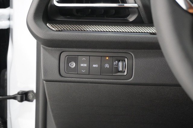 2027 Chevrolet Traverse Z71 - Photo 34