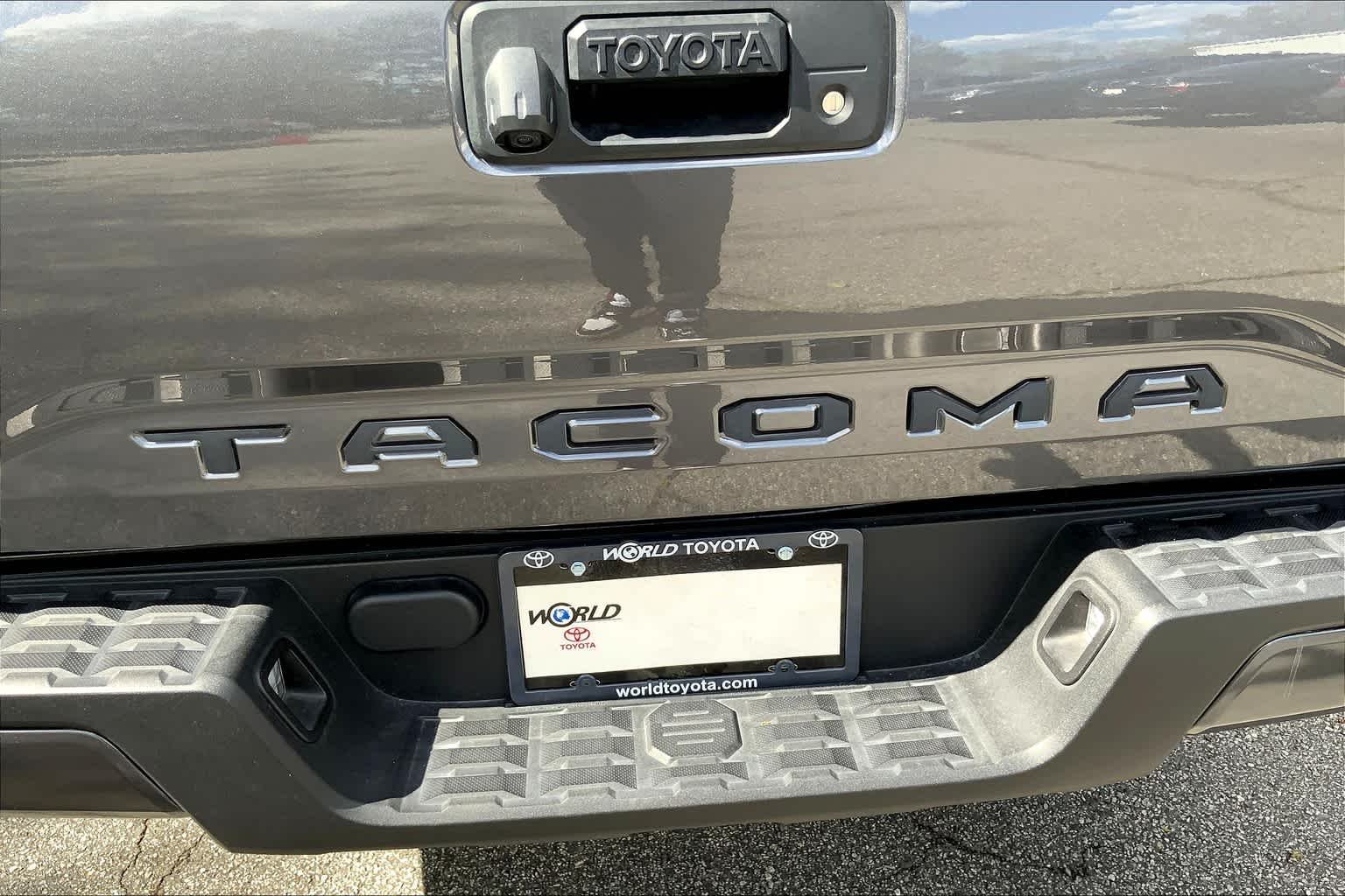 Used 2019 Magnetic Gray Metallic Toyota SR image 7