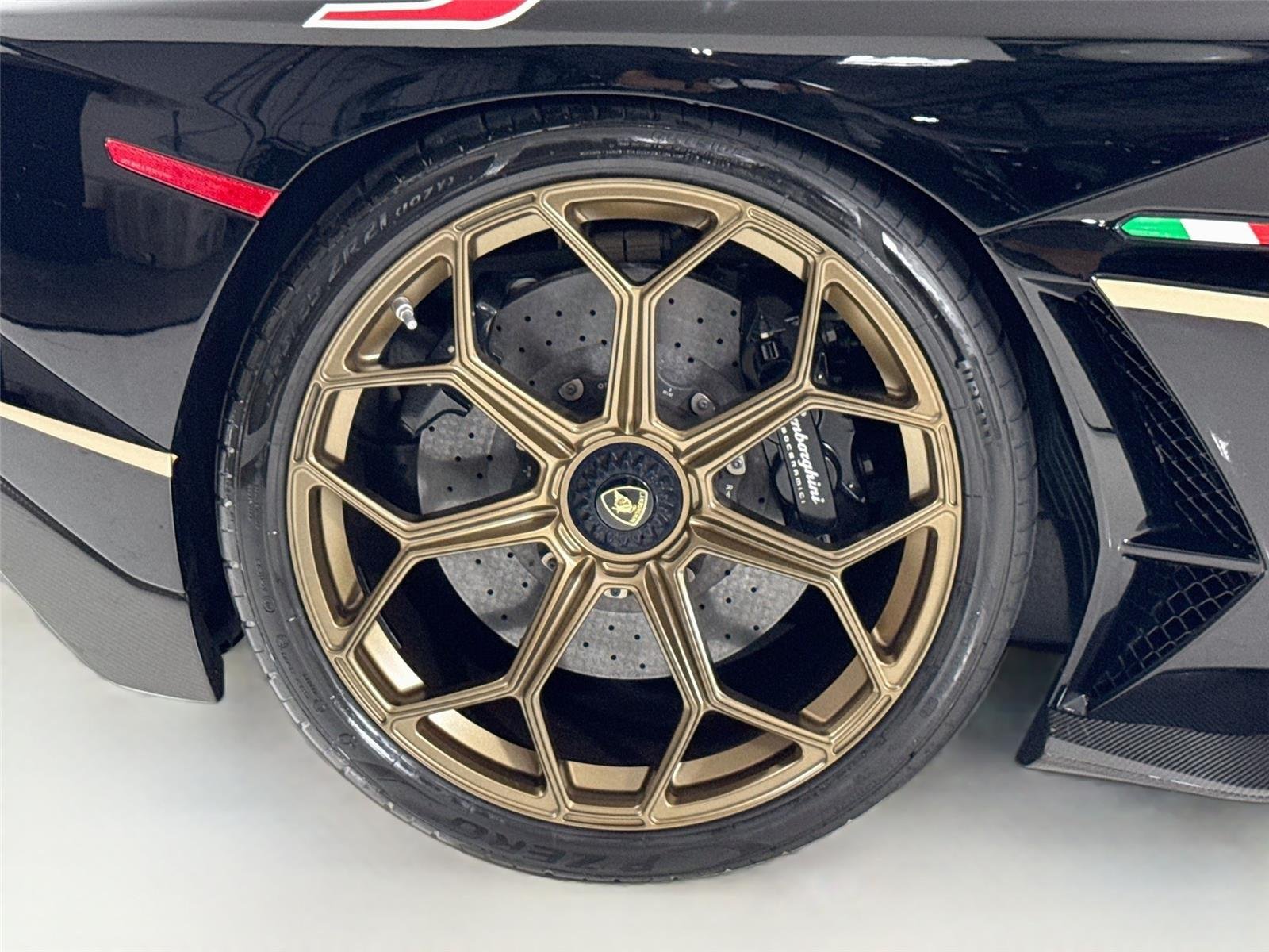 Used 2020 Nero Aldebaran Lamborghini SVJ | Boden Exhaust | Ext Carbon Pkg image 37