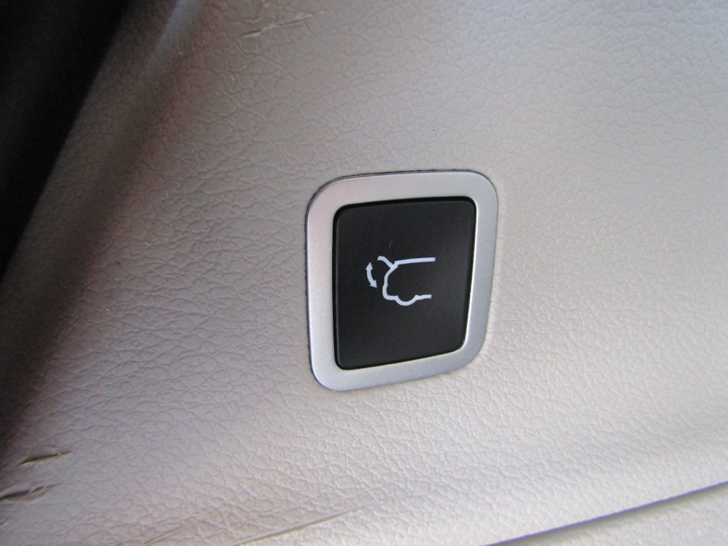 Used 2021 Silver Chrysler Touring L image 20
