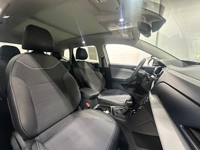 Used 2023 Silver Metallic Volkswagen 1.5T SE image 17