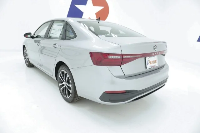 2026 Volkswagen Jetta Sport - Photo 9