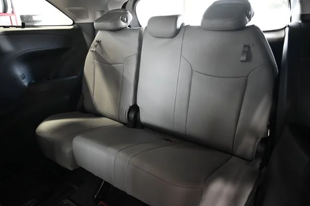 2026 Toyota Sienna XLE - Photo 13