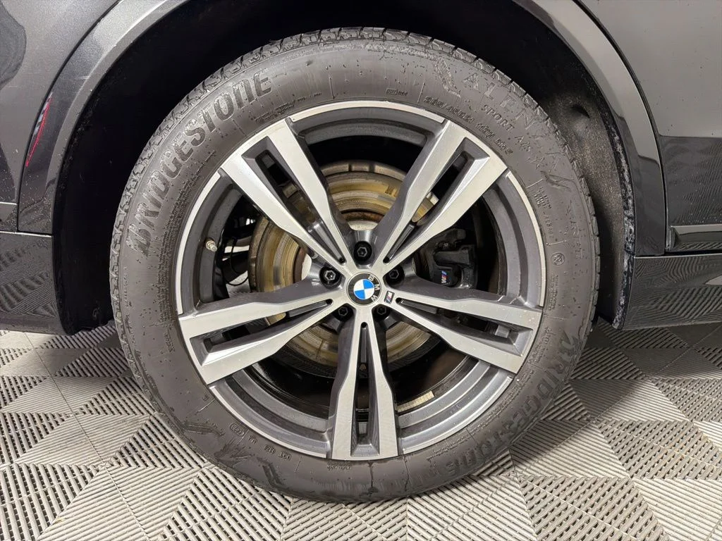 Certified Used 2024 Black Sapphire Metallic BMW xDrive40i image 12