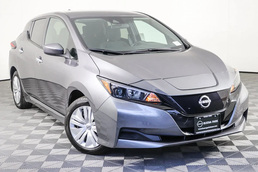 2025 Nissan Leaf