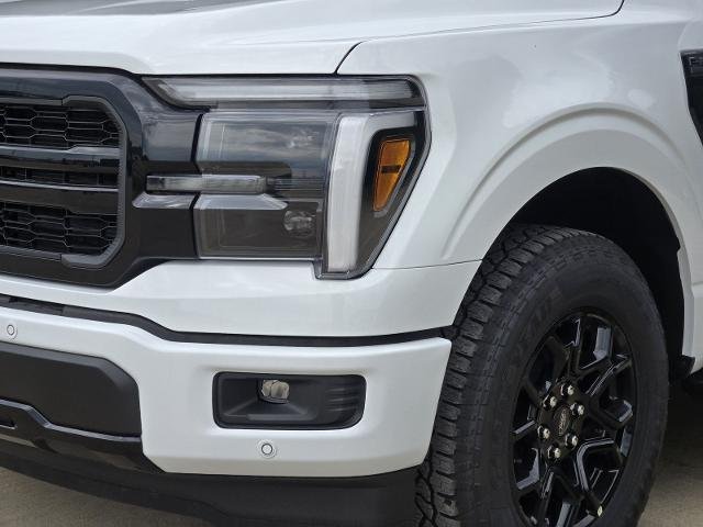 New 2026 Oxford White Ford Lariat® image 25