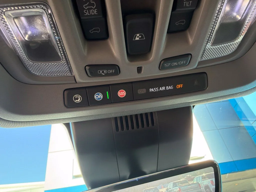 Used 2024 Sterling Metallic GMC Denali image 30
