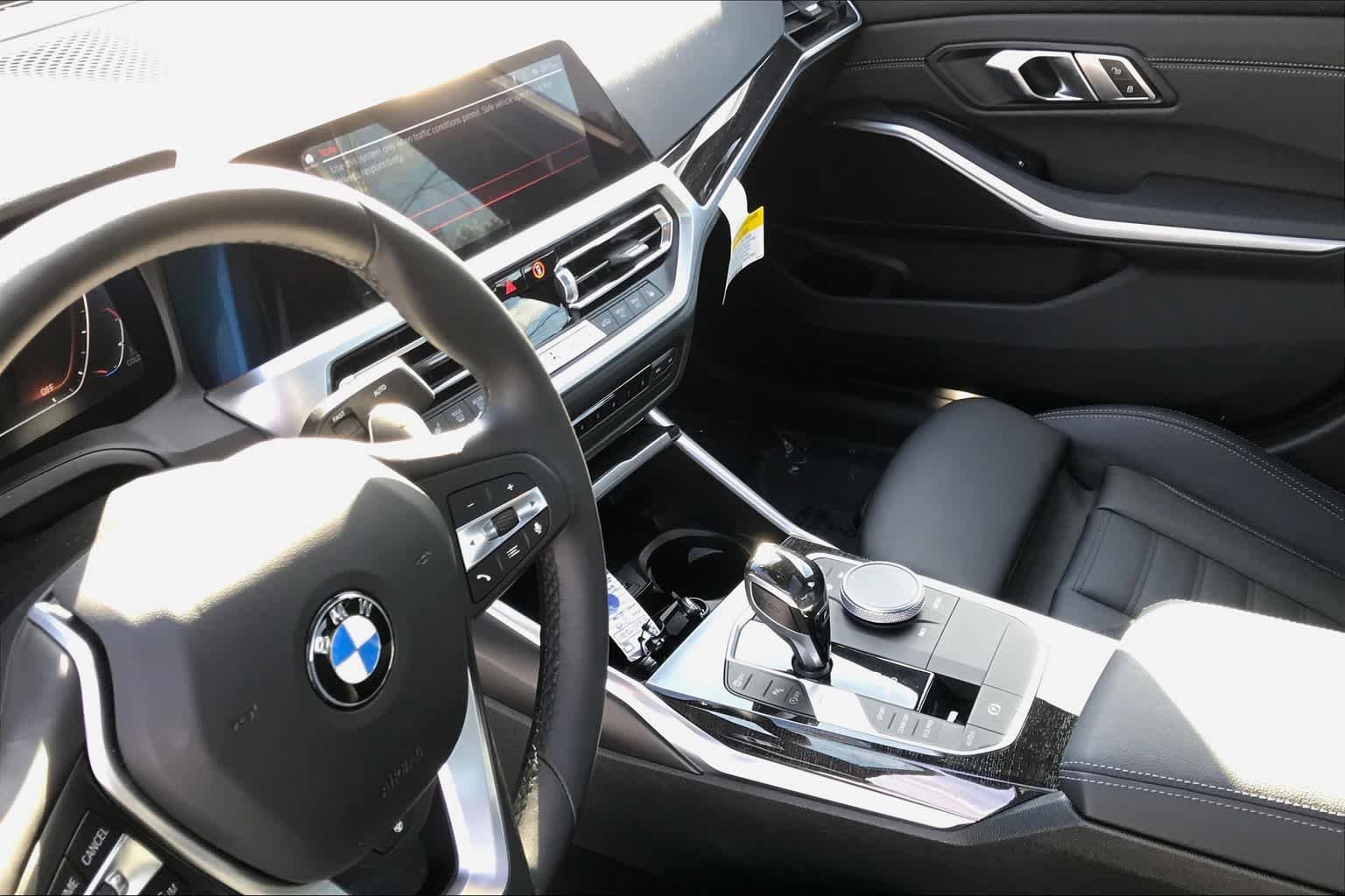 Used 2019 Alpine White BMW 330i xDrive image 5