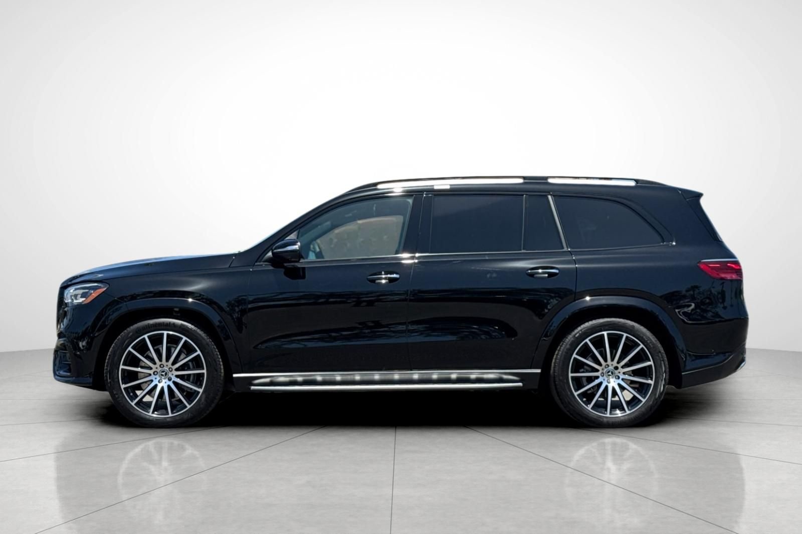 New 2026 Black Mercedes-Benz GLS 450 image 32