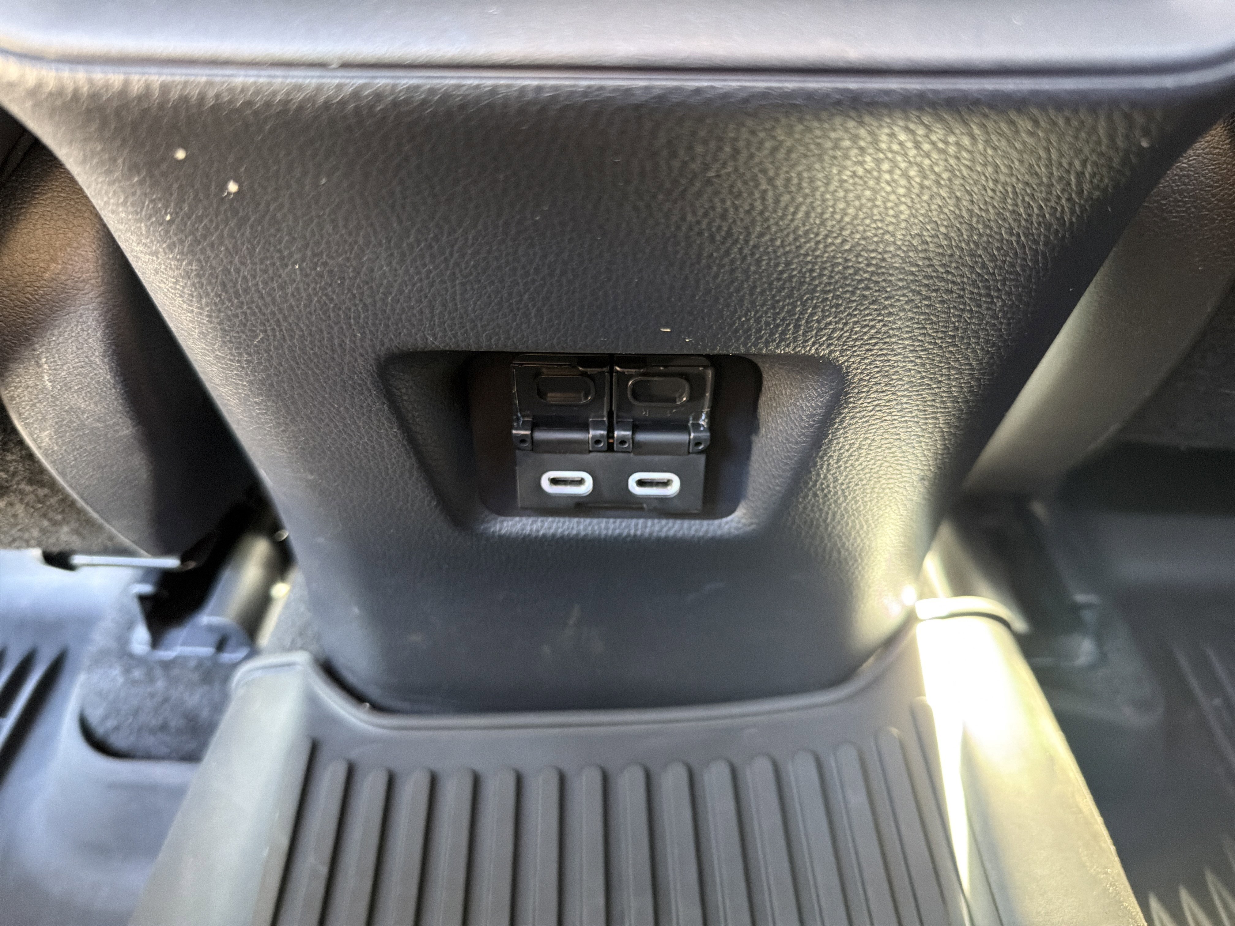 2024 Toyota RAV4 XSE - Photo 21