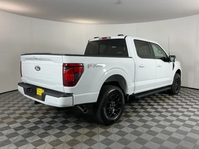 New 2026 Oxford White Ford XLT image 4