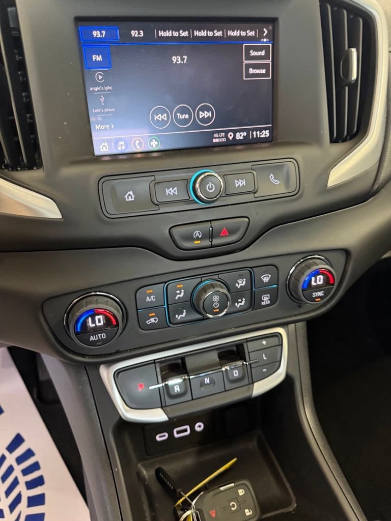 Used 2024 Ebony Twilight Metallic GMC SLE image 15