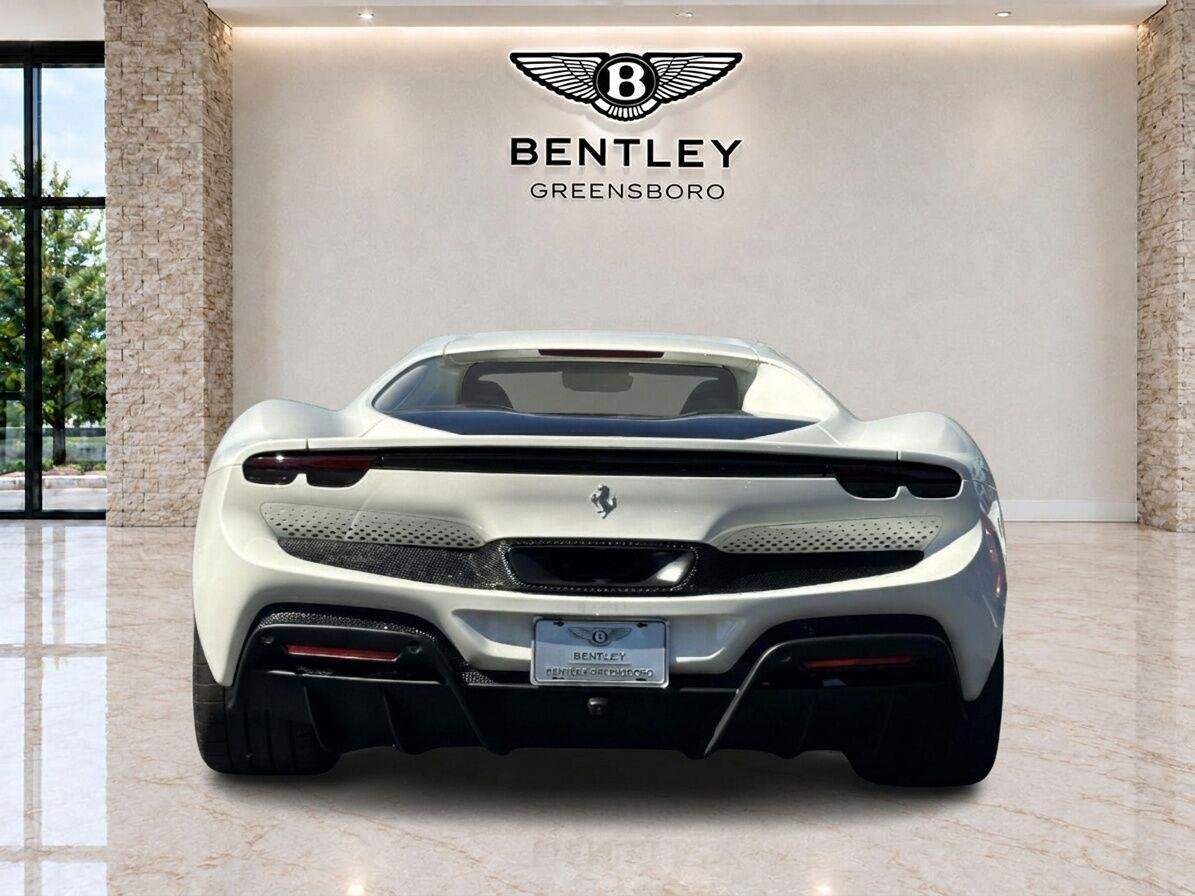 Used 2025 Bianco Cervino Ferrari  image 4