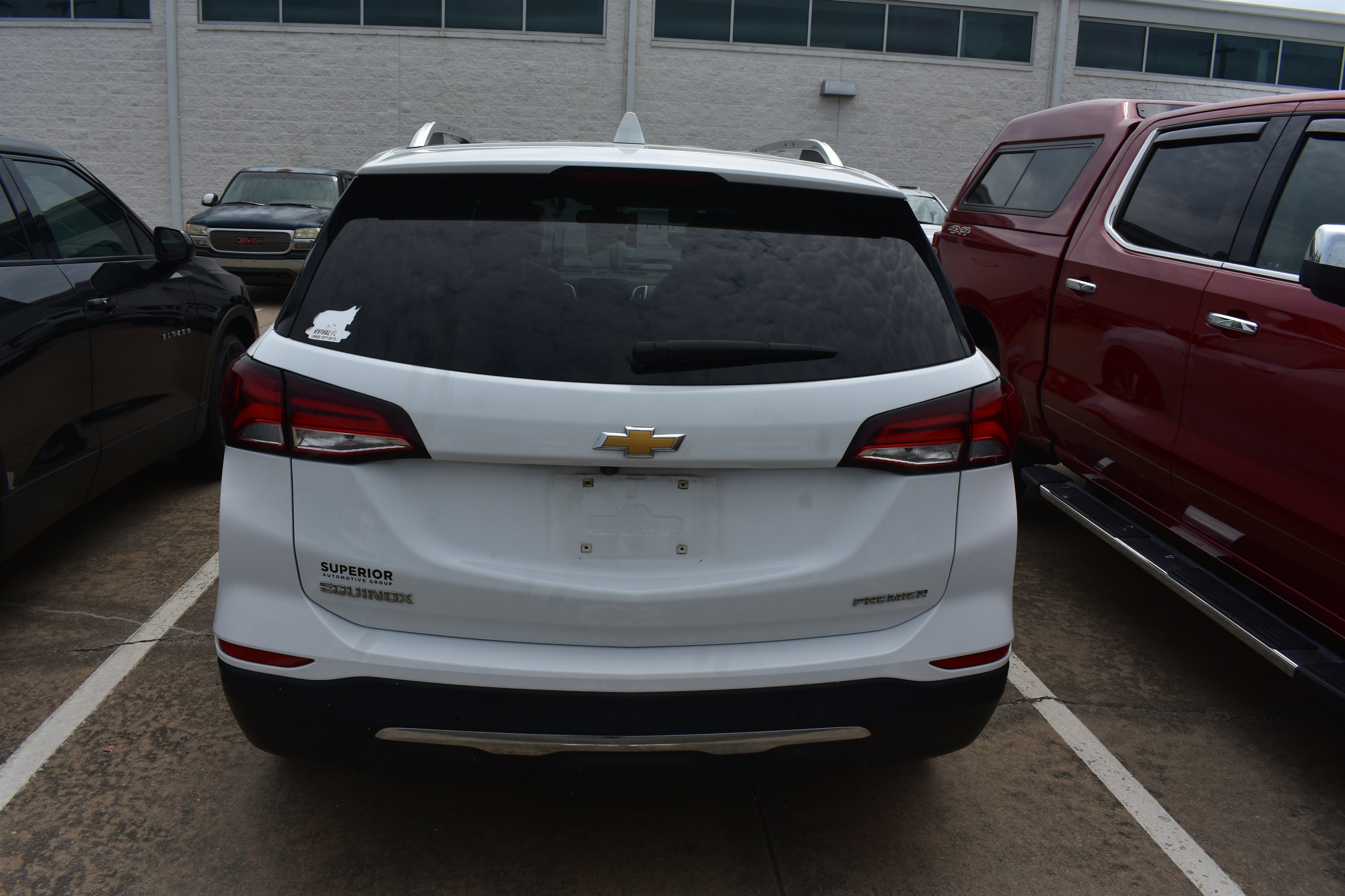 Used 2022 SUMMIT WHITE Chevrolet Premier image 6