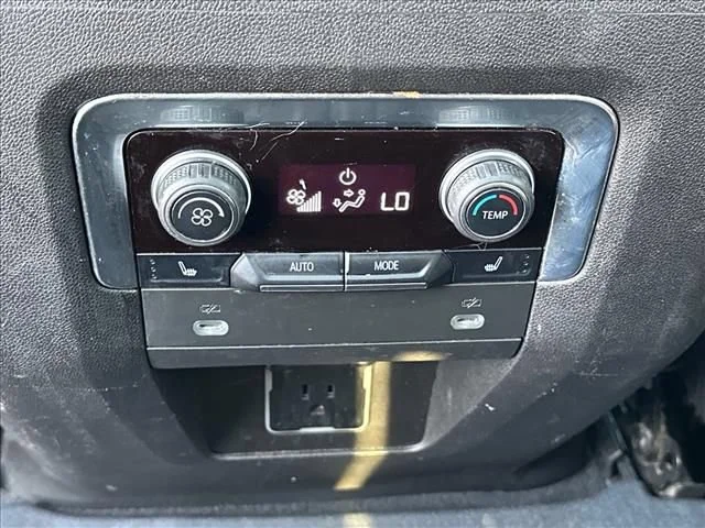 2021 Chevrolet Tahoe Premier - Photo 18