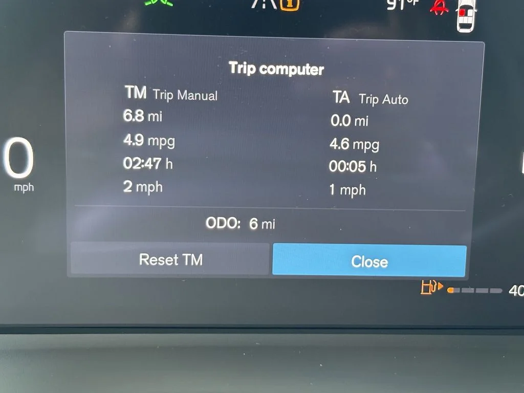 New 2026 Vapour Grey Volvo Plus image 19