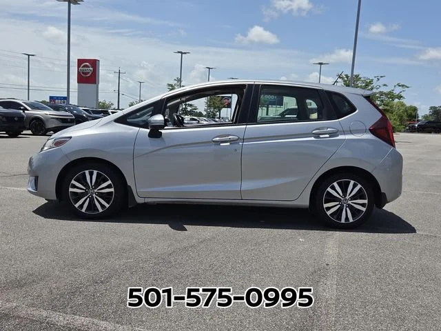 Used 2017  Honda EX image 2