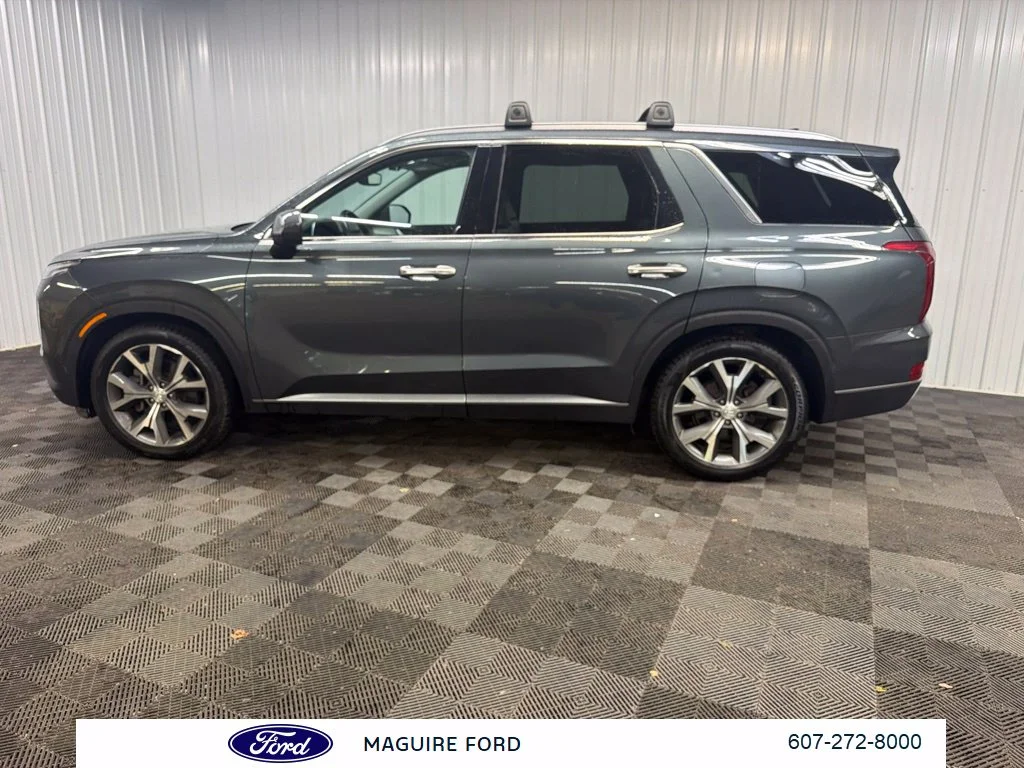 Used 2022 Gray Hyundai SEL image 5