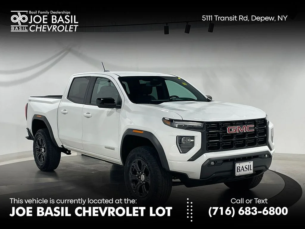 2024 GMC Canyon Elevation 4WD Crew Cab Short Box's photo