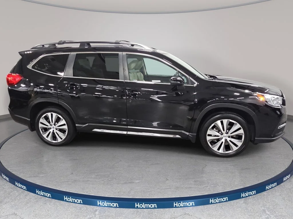 Used 2022 Black Subaru Limited image 5
