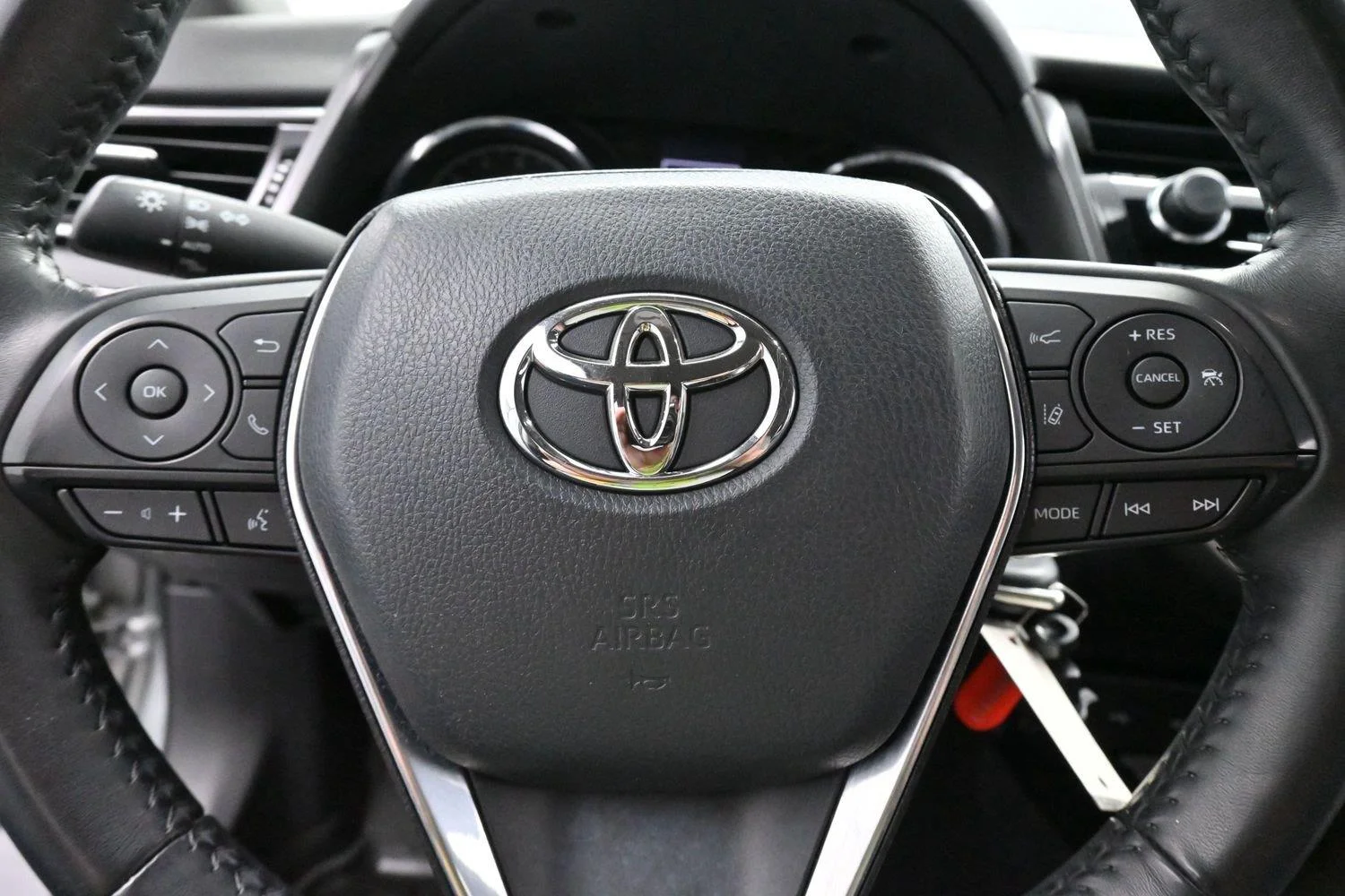 Used 2020 Celestial Silver Metallic Toyota SE image 16
