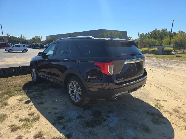 Used 2023 Red Ford Limited image 4