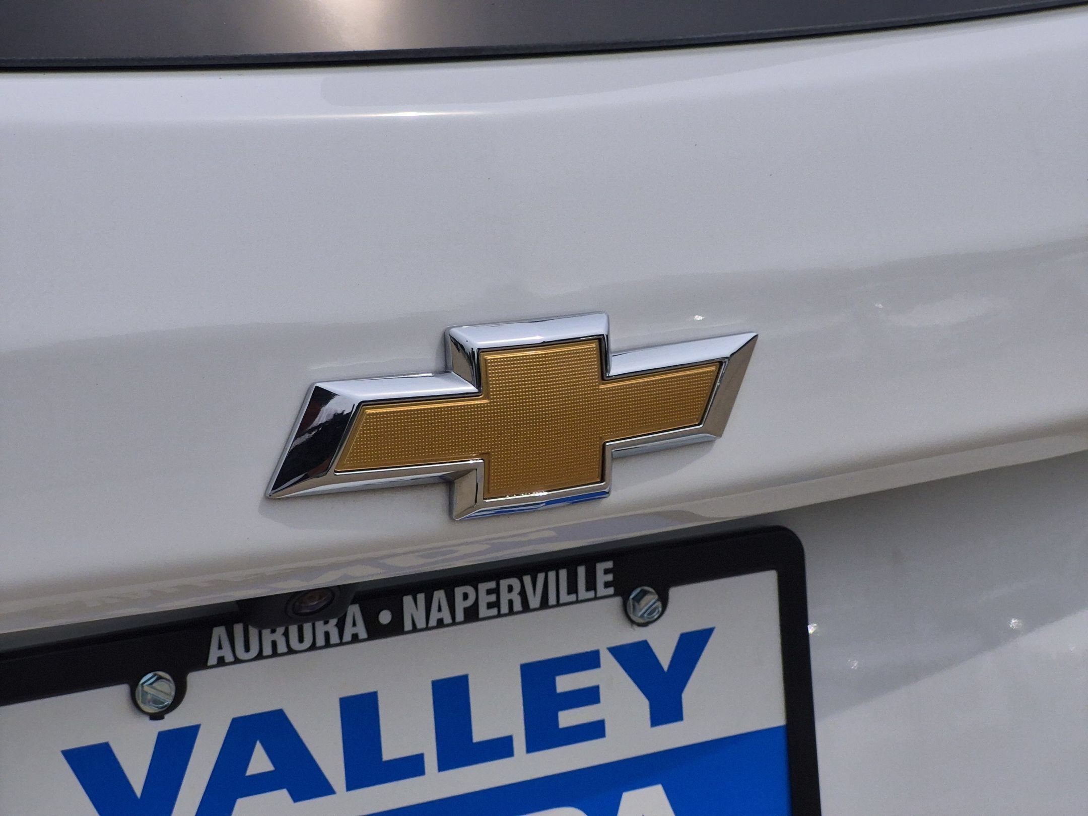 Used 2024 Summit White Chevrolet LT image 27
