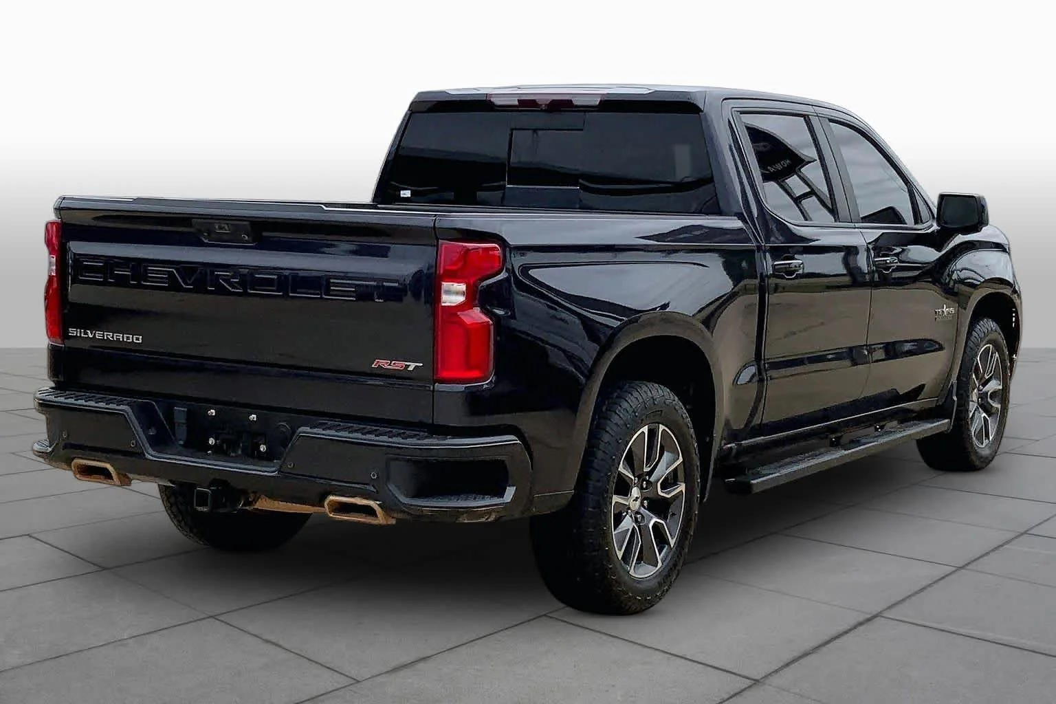 Used 2022 Dark Ash Metallic Chevrolet RST image 13